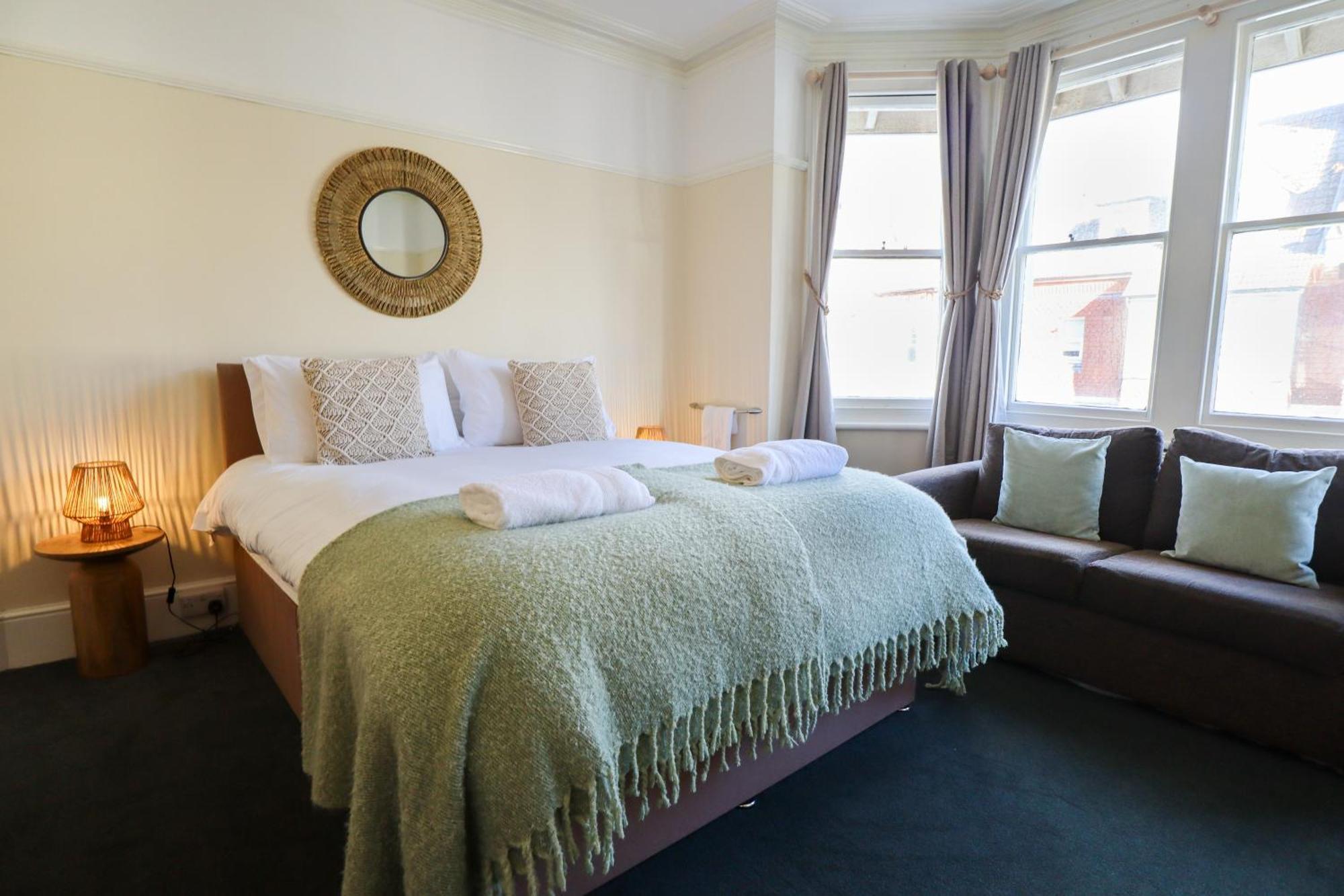 The Albany Rooms Bexhill Bagian luar foto