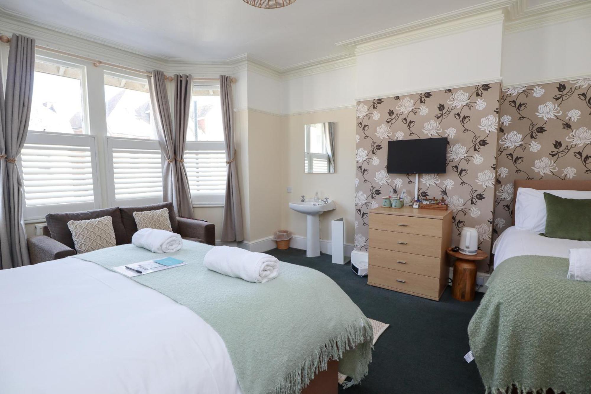 The Albany Rooms Bexhill Bagian luar foto